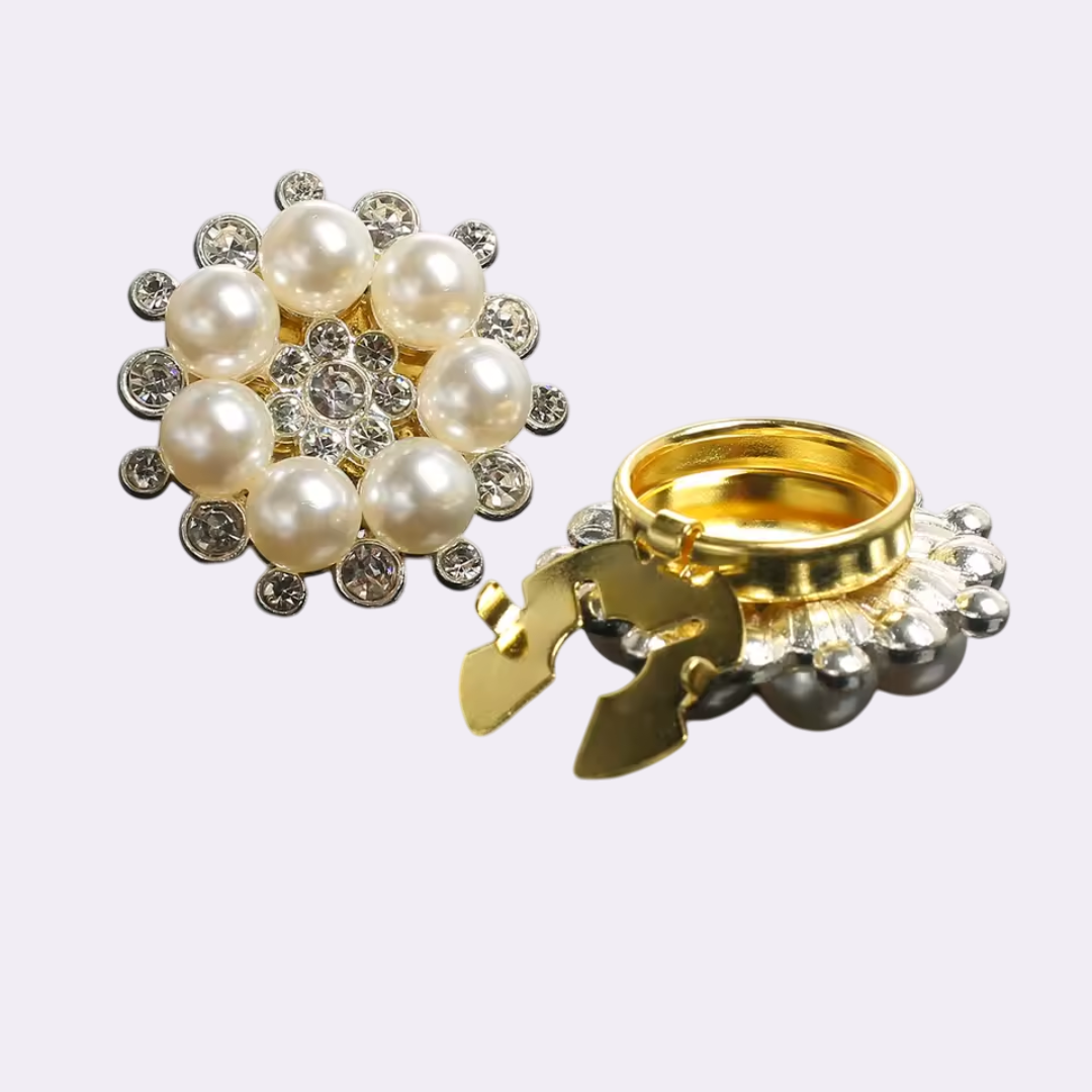 Luna Clip – Floral Brooch to Elevate Your Shirt
