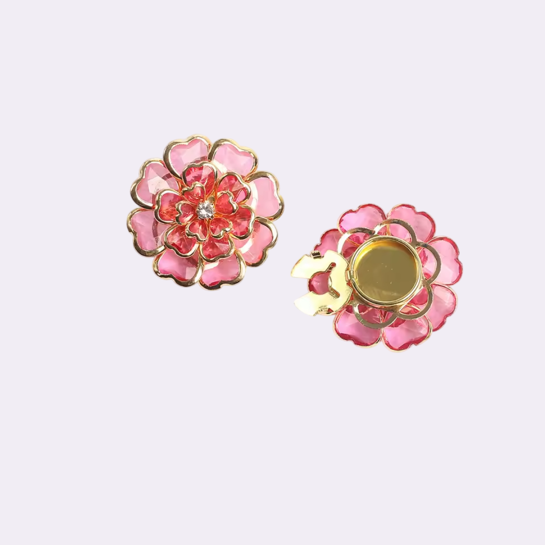 Pearl Whisper – Floral Brooch to Elevate Your Shirt