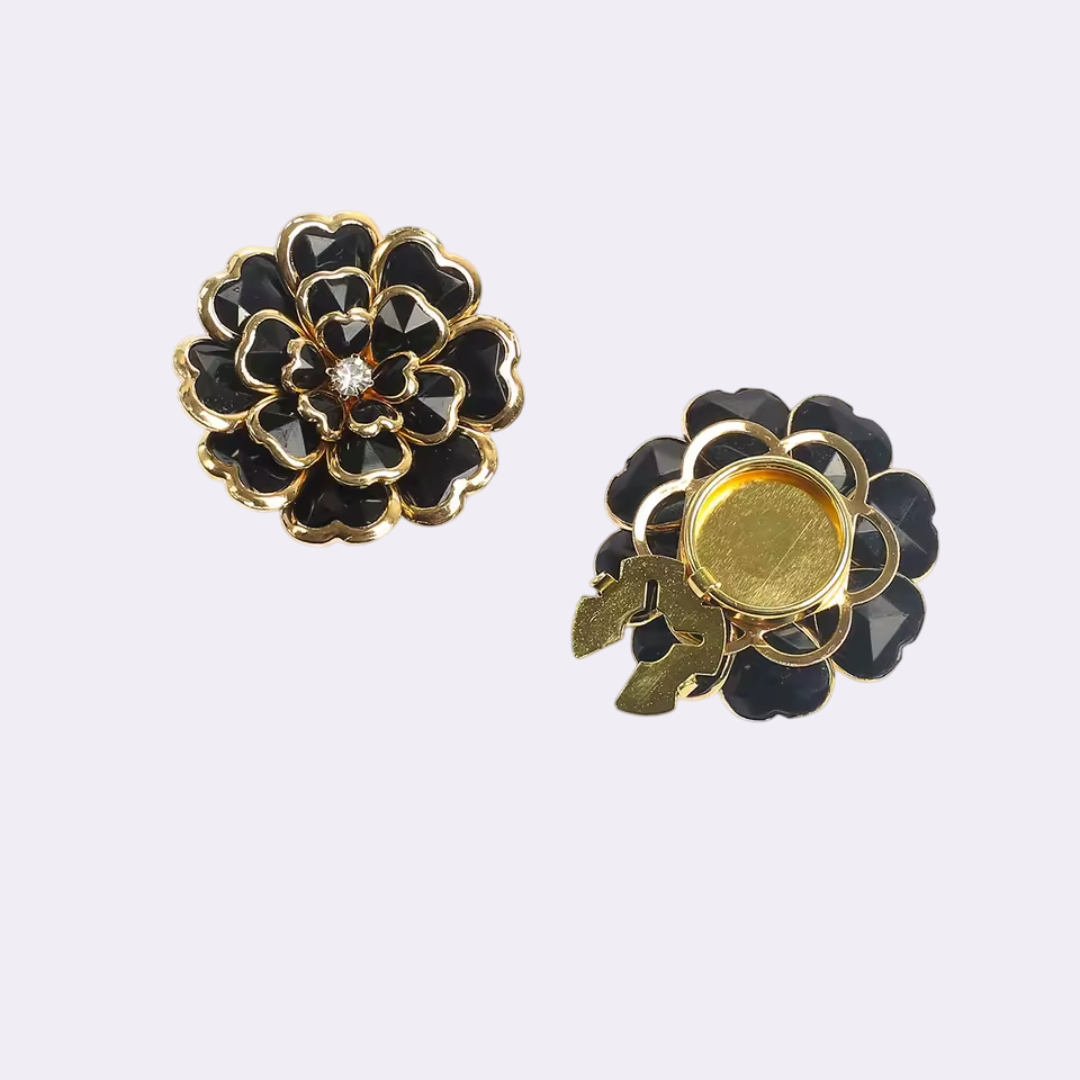 Pearl Whisper – Floral Brooch to Elevate Your Shirt