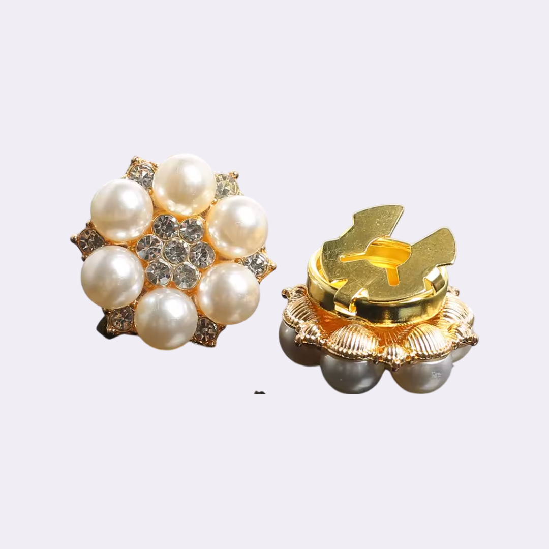 Golden Knot – Floral Brooch to Elevate Your Shirt