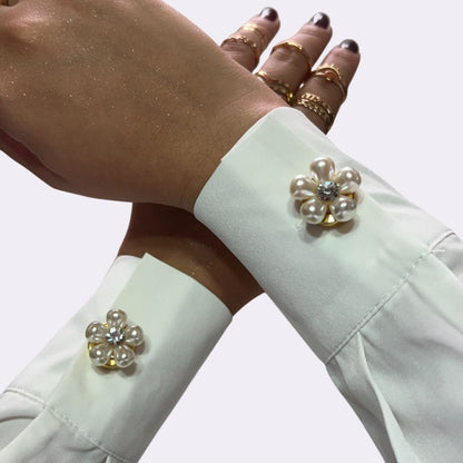 Celeste Twist – Floral Brooch to Elevate Your Shirt