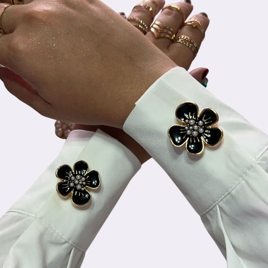 Silk Bloom – Floral Brooch to Elevate Your Shirt