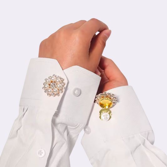 Luna Clip – Floral Brooch to Elevate Your Shirt